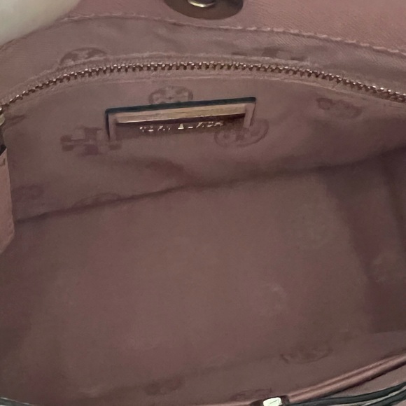 Tory Burch Robinson double zip bag - Picture 5 of 16